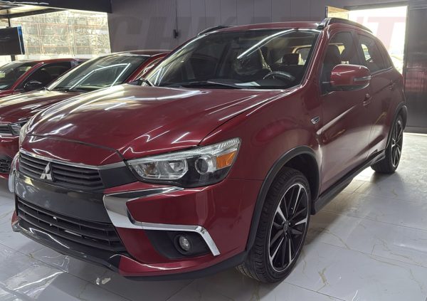 Mitsubish Outlander ES 2019