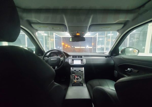 Range Rover Evogue SE