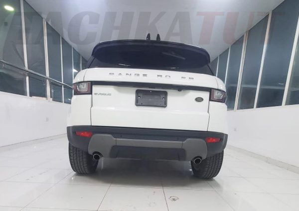 Range Rover Evogue SE