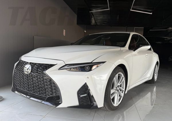 Lexus IS300 2023